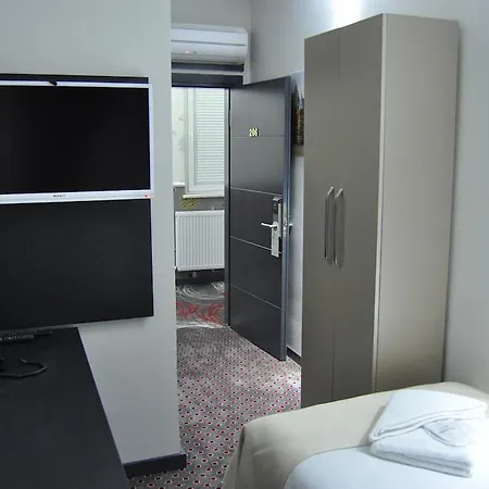 Royal Ramblas Hotel 2* Izmit