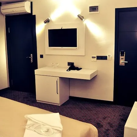 Royal Ramblas Hotel Hotel 2*