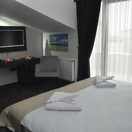 Royal Ramblas Hotel 2* Izmit