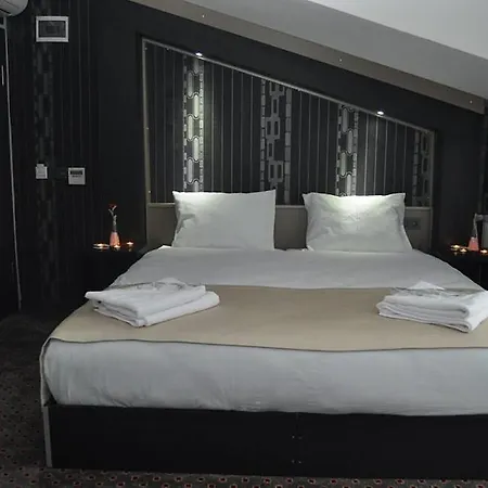 Royal Ramblas Hotel