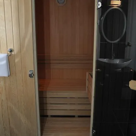 Hotel Royal Ramblas Hotel İzmit