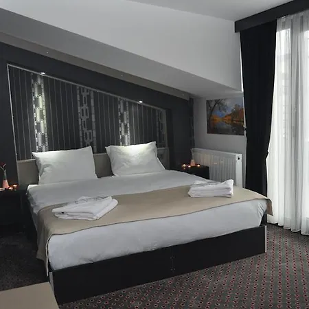 Royal Ramblas Hotel Hotel İzmit
